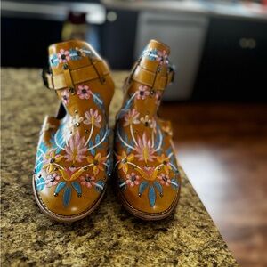 NEW! Floral Embroidered Ankle Boots